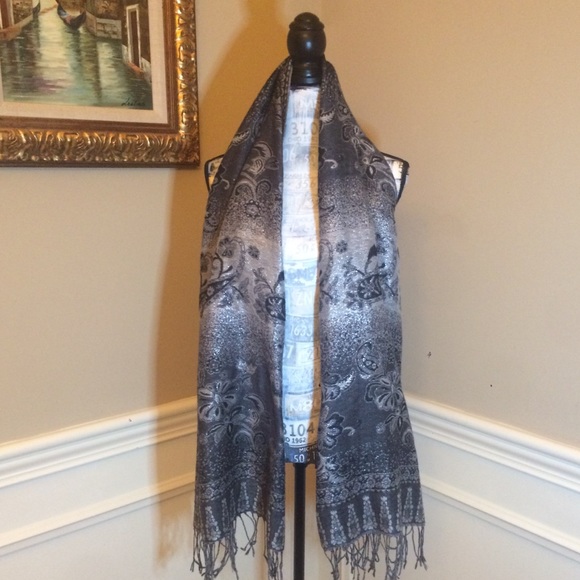 Scarf and/or Shawl - Picture 1 of 3